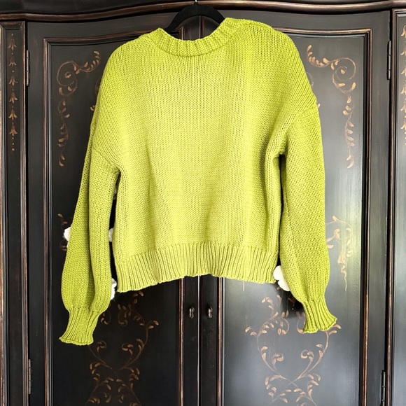 Cute Green Flowered Cardigan by New In sz S - Picture 2 of 7